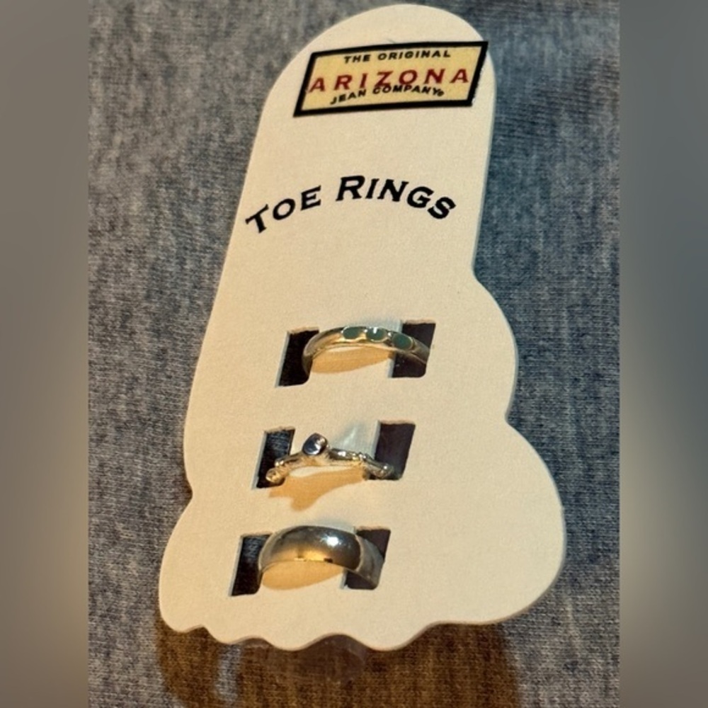 Arizona Jean Company Silver Toe Rings Set NWT